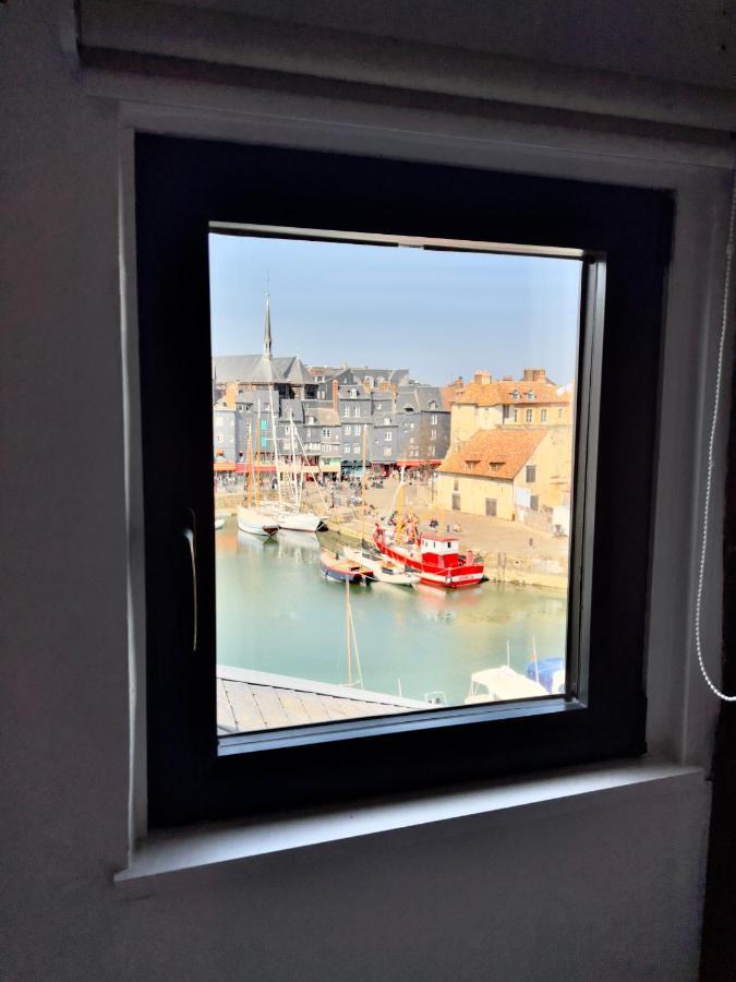 Lucarne Enchantee Honfleur Exterior foto
